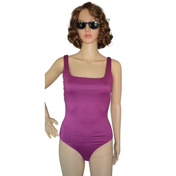 NWT Le Lis Magenta Purple Square Neck Sleeveless Bodysuit Womens Size Small - Picture 1 of 7